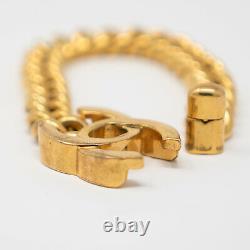 CHANEL 1995 A Fall Vintage Gold-Plated Curb Chain CC Logo Turnlock Bracelet 8.5