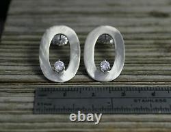 0.20 Cts Diamant Blanc Naturel Forme Ovale Métal Massif Boucles D'oreilles Plaquées Or Blanc