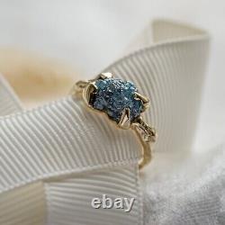 Bague de fiançailles alternative en diamant brut non coupé naturel bleu pour elle