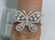 Bague De Fiançailles En Moissanite Véritable Taille Ronde 0,62 Ct En Plaqué Or Blanc 14k Avec Motif De Papillon