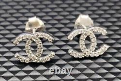 Boucles d'oreilles clous fantaisie éblouissantes en diamant simulé taille ronde en plaqué or blanc 14 carats