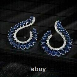 Boucles d'oreilles clous pour femmes en saphir de synthèse de 3,00 carats, coupe poire, plaqué or blanc 14 carats.