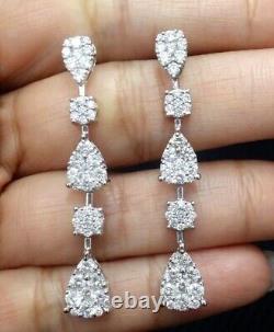 Boucles d'oreilles longues à pendre en or blanc 14 carats plaqué avec diamants simulés taillés en rond de 3 carats