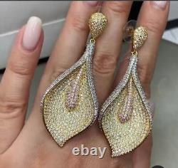 Boucles d'oreilles pendantes brillantes pour femmes en argent plaqué or tricolore avec diamants simulés ronds.