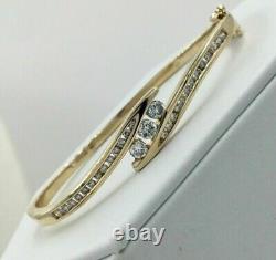 Bracelet Bangle Femme en Or Jaune Plaqué 14K avec Diamant Taillé Rond de 3 CT Créé en Laboratoire