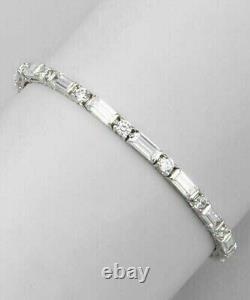 Bracelet de tennis élégant en or blanc 14k plaqué, lab-créé avec 6Ct de diamants taille baguette et ronde.