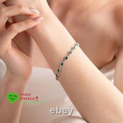 Bracelet élégant pour femme avec une émeraude simulée de 5,0 ct en forme de poire plaquée or blanc 14 carats.