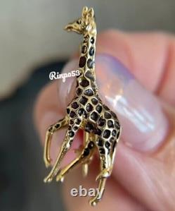 Broche en métal noir émaillé de girafe pour femmes, plaqué or jaune 14 carats sur argent.