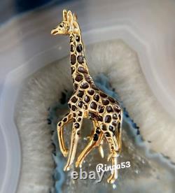 Broche en métal noir émaillé de girafe pour femmes, plaqué or jaune 14 carats sur argent.