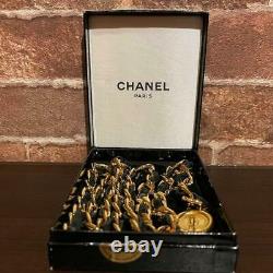 Chanel Ceinture De Chaîne Plaquée Or Et En Cuir Noir CC Logo Coin Rond Pendentif Vintage