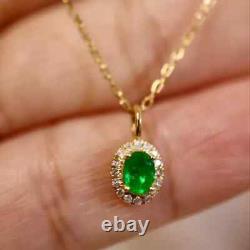 Collier Pendentif en Émeraude Verte Naturelle Taillée en Ovale de 3 Ct Plaqué Or Jaune 14K