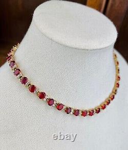 Collier de tennis plaqué or jaune 14 carats avec rubis rouge synthétique de 20 carats taillé en ovale en argent