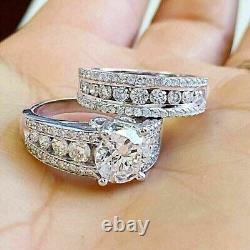 Ensemble de mariage de bague de fiançailles en diamant simulé rond de 2,50 Ct en plaqué or blanc 14 carats