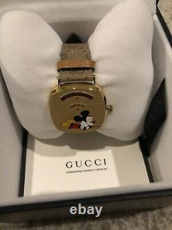 Grip Gucci Disney Mickey Mouse Montre En Acier Inoxydable Plaqué Or Ya157420