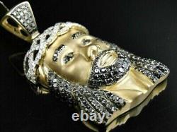 Pendentif charmant Jésus en moissanite véritable taillée en rond de 2 ct, plaqué or jaune 14 carats