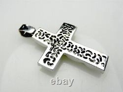 Pendentif croix pour hommes en diamant simulé taillé rond, plaqué or blanc 14 carats