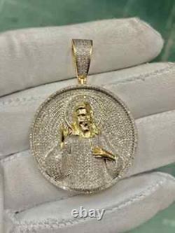 Pendentif de charme Jésus en moissanite réelle taillée en rond de 3 ct plaqué or jaune 14 carats