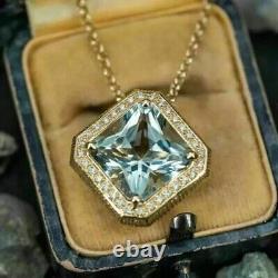 Pendentif joli pour femme en or jaune plaqué 14 carats avec une imitation de pierre précieuse aquamarine taillée en princesse